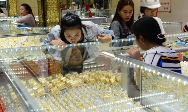 Gold price list July 18: Suddenly shocking increase, SJC selling price jumped to 80 million VND