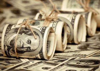 Exchange rate on November 21: USD in banks again exceeded 25,500 VND, free exchange rate increased